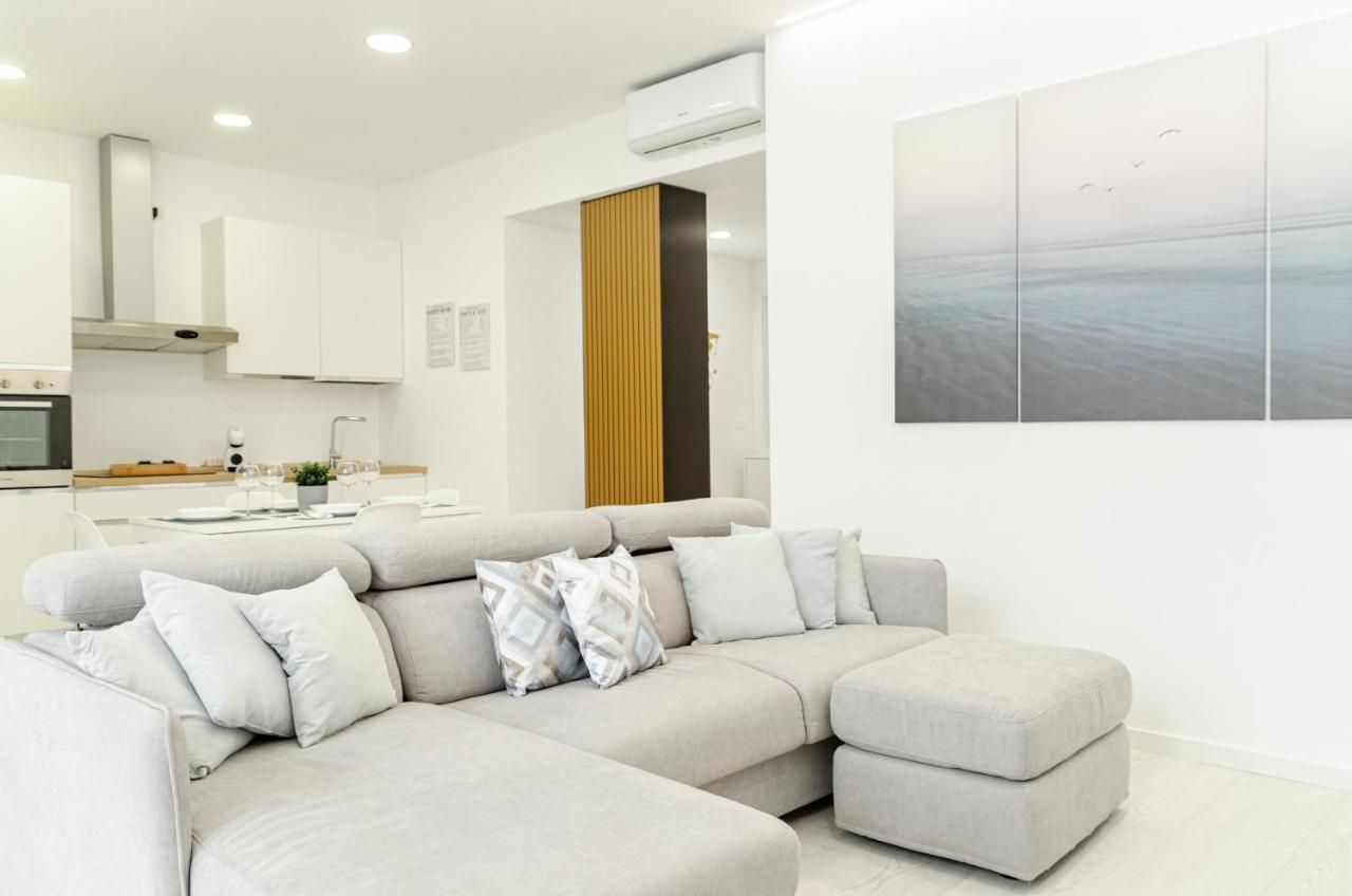 מונופולי Spa & Relax Aesthetic Apartment 50M Dal Mare מראה חיצוני תמונה