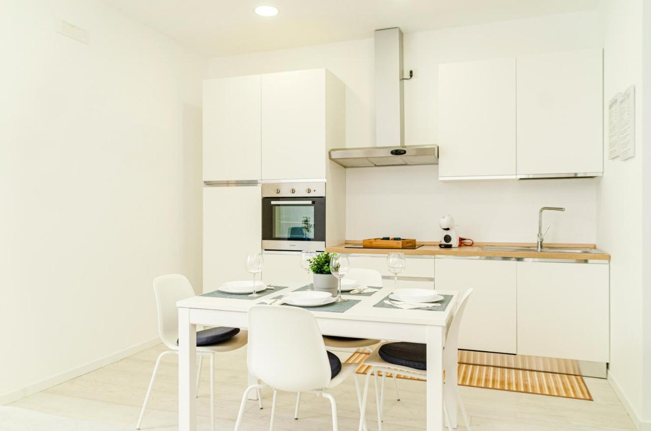 מונופולי Spa & Relax Aesthetic Apartment 50M Dal Mare מראה חיצוני תמונה