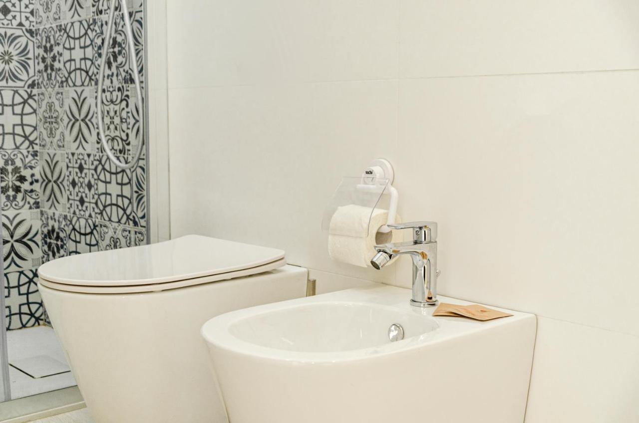 מונופולי Spa & Relax Aesthetic Apartment 50M Dal Mare מראה חיצוני תמונה